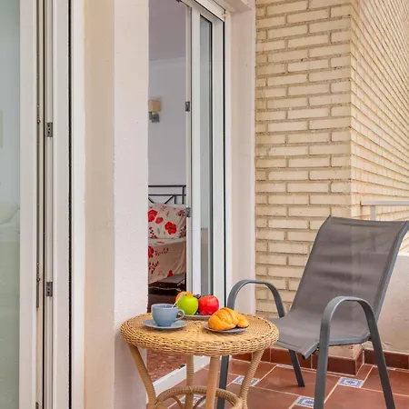 Beachfront, Two Bed- & Bathrooms, Private Parking Fuengirola