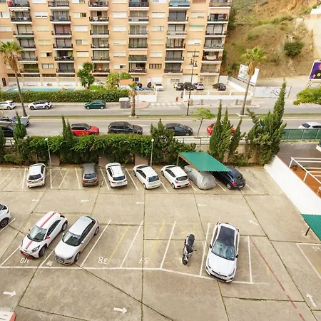 Apartment Beachfront, Two Bed- & Bathrooms, Private Parking *