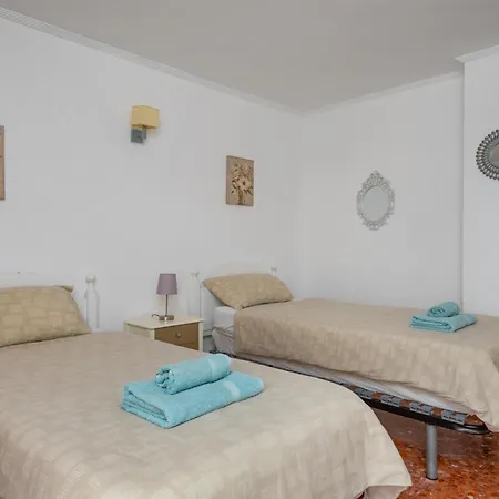 Apartment Beachfront, Two Bed- & Bathrooms, Private Parking Fuengirola
