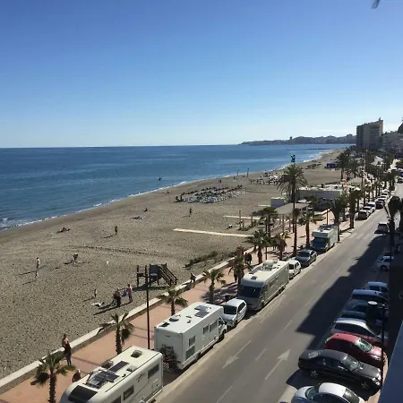 Apartment Beachfront, Two Bed- & Bathrooms, Private Parking